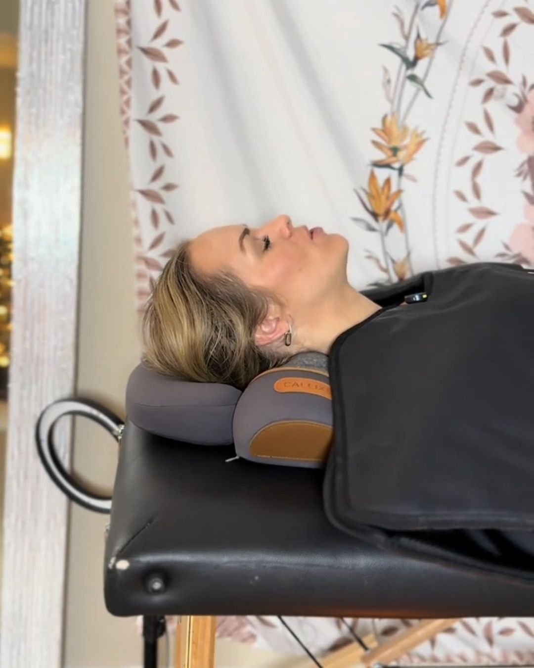 Dr. Erin Cooper using Callixe Thera Pillow